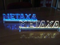 Metaxa- Frézovaná písmena plexi čirá s LED nasvícením